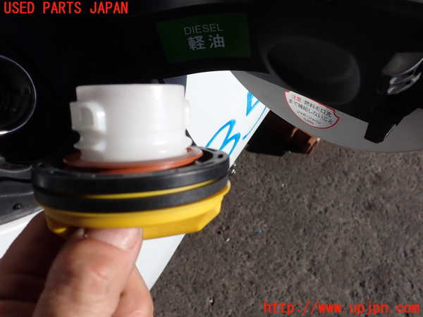 2UPJ-35031690]ジャガー・XE(JA2NA)フューエルリッド 中古_m0003.jpg