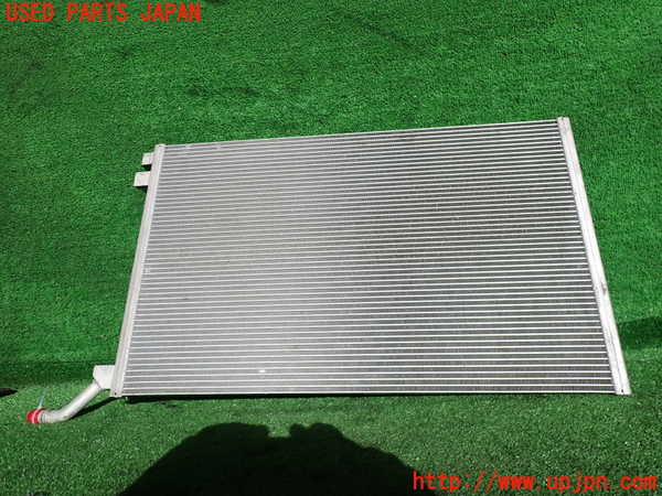 2UPJ-35032322]ジャガー・XE(JA2NA)ラジエーター2 中古_m0001.jpg