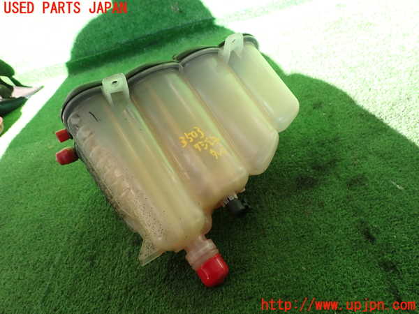 2UPJ-35032410]ジャガー・XE(JA2NA)ラジエータータンク 中古_m0002.jpg