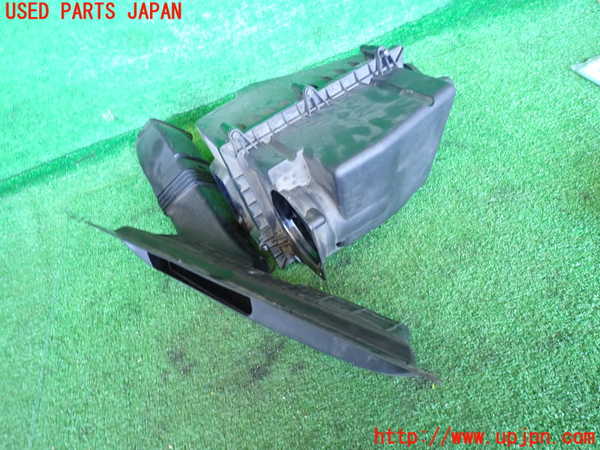 2UPJ-35032560]ジャガー・XE(JA2NA)エアクリーナーボックス 中古_m0003.jpg