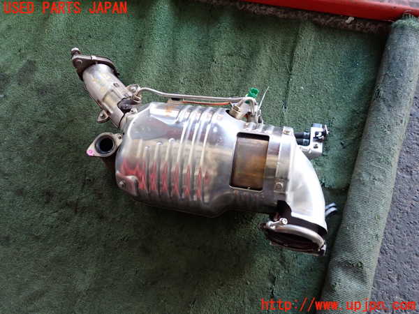 2UPJ-35032661]ジャガー・XE(JA2NA)触媒1 中古_m0004.jpg