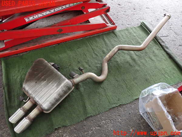 2UPJ-35032671]ジャガー・XE(JA2NA)リアマフラー1 中古_m0001.jpg