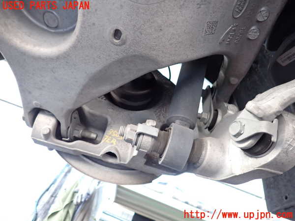 2UPJ-35034305]ジャガー・XE(JA2NA)左リアナックルハブ 中古_m0001.jpg