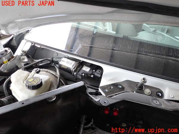 2UPJ-35036770]ジャガー・XE(JA2NA)フロントワイパーモーター 中古_m0001.jpg