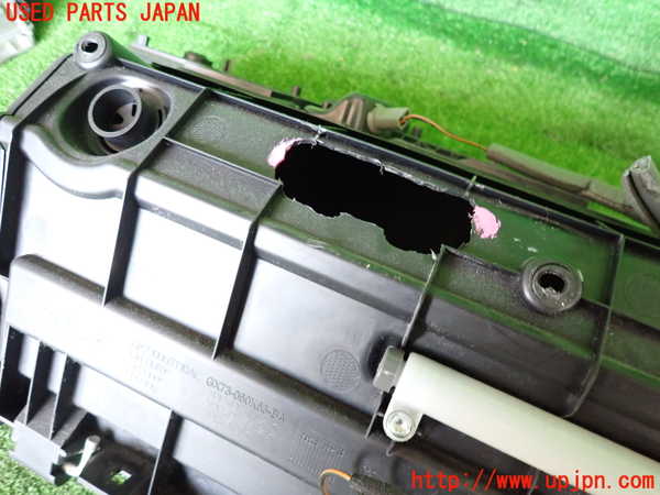 2UPJ-35037516]ジャガー・XE(JA2NA)グローブボックス1 中古_m0005.jpg