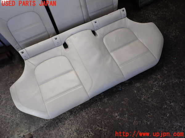 2UPJ-35037385]ジャガー・XE(JA2NA)リアシート 中古_m0003.jpg
