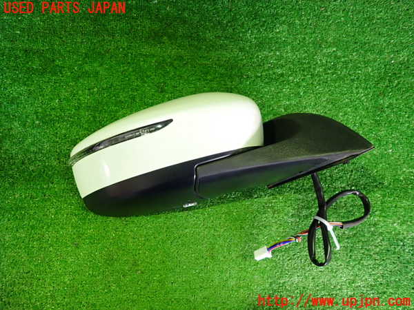 2UPJ-35041210]日産リーフ(ZE1)右ドアミラー 中古_m0001.jpg