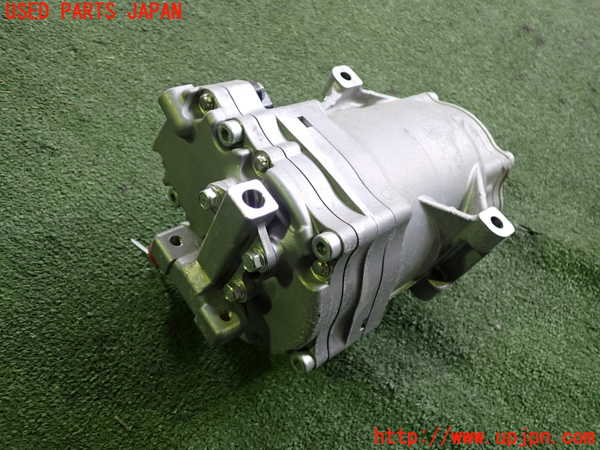 2UPJ-35046025]日産リーフ(ZE1)エアコンコンプレッサー 中古_m0002.jpg