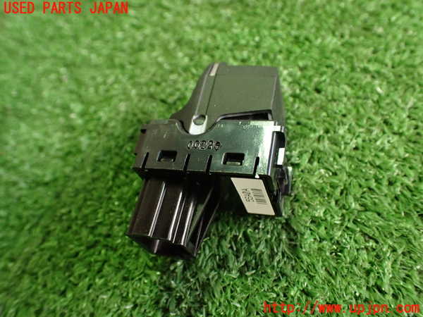 2UPJ-35046311]日産リーフ(ZE1)スイッチ6 (e-Pedal) 中古_m0003.jpg