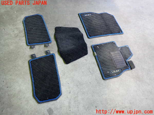 2UPJ-35047800]日産リーフ(ZE1)フロアマット 中古_m0001.jpg