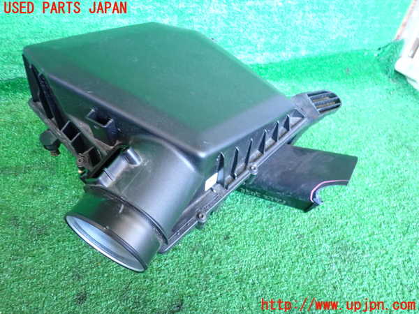 2UPJ-35052560]ボルボ・XC40(XB420TXCM)エアクリーナーボックス 中古_m0001.jpg