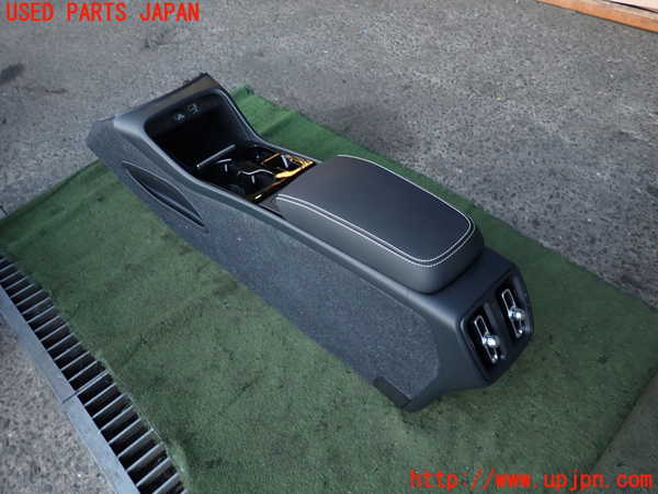 2UPJ-35057540]ボルボ・XC40(XB420TXCM)センターコンソール 中古_m0002.jpg