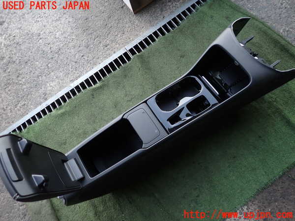 2UPJ-35057540]ボルボ・XC40(XB420TXCM)センターコンソール 中古_m0003.jpg