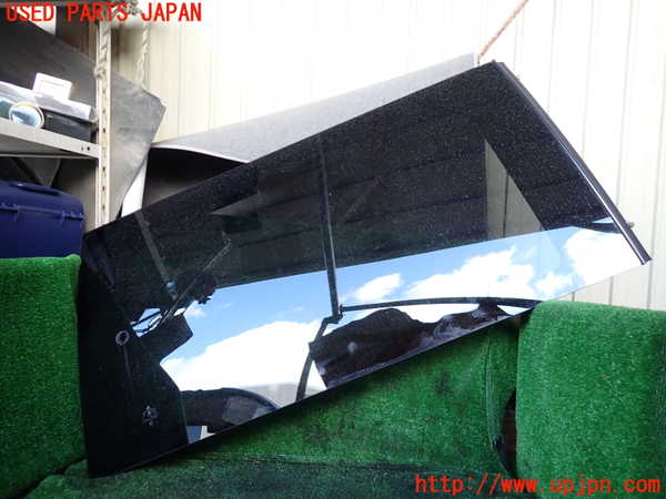 1UPJ-35061370]デリカ スペースギア(PD6W)右サイドセンターガラス 中古_m0001.jpg