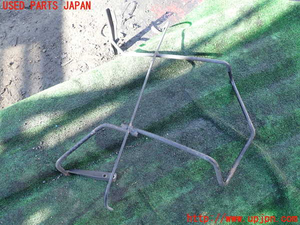 1UPJ-35061700]デリカ スペースギア(PD6W)スペアタイヤキャリア 中古_m0002.jpg