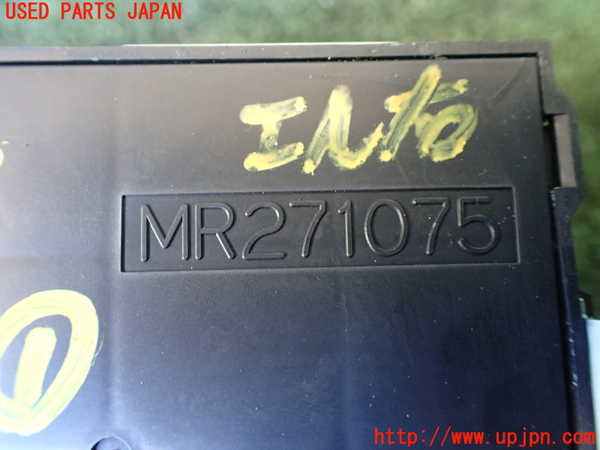 1UPJ-35066146]デリカ スペースギア(PD6W)コンピューター1 中古_m0002.jpg