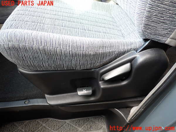 1UPJ-35067065]デリカ スペースギア(PD6W)助手席シート 中古_m0004.jpg
