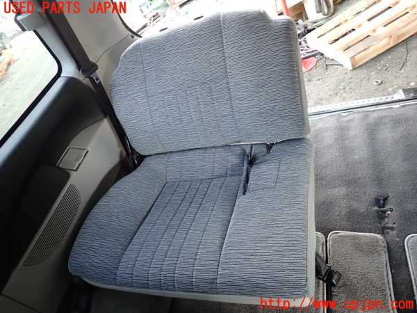 1UPJ-35067235]デリカ スペースギア(PD6W)右3列目シート 中古_m0001.jpg