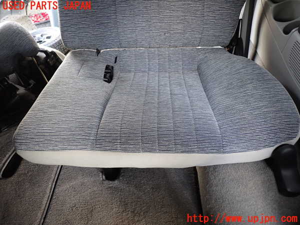 1UPJ-35067265]デリカ スペースギア(PD6W)左3列目シート 中古_m0003.jpg