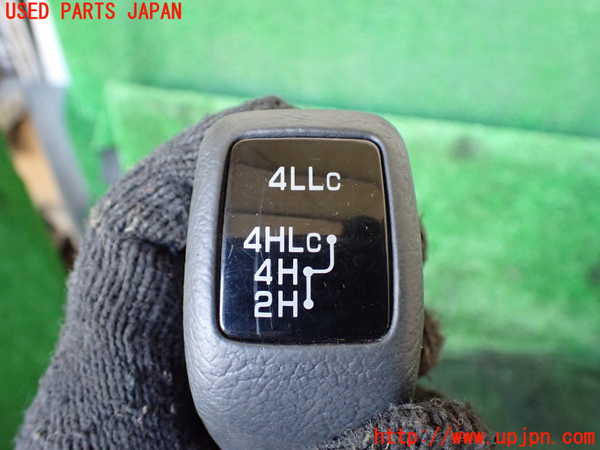 5UPJ-35067570]デリカ スペースギア(PD6W)シフトノブ 中古_m0002.jpg