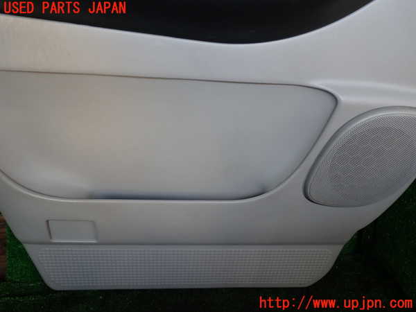 1UPJ-35061264]デリカ スペースギア(PD6W)左前ドア内張り 中古_m0003.jpg
