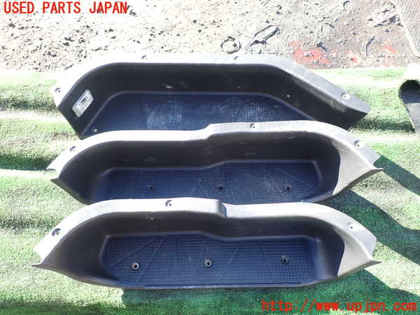 1UPJ-35067740]デリカ スペースギア(PD6W)スカッフプレート 中古_m0001.jpg