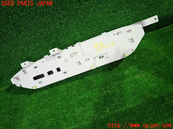 1UPJ-35086170]セレナ(GC27)スピードメーター 中古_m0002.jpg