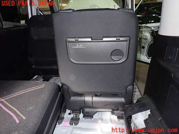 1UPJ-35087145]セレナ(GC27)右2列目シート 中古_m0004.jpg