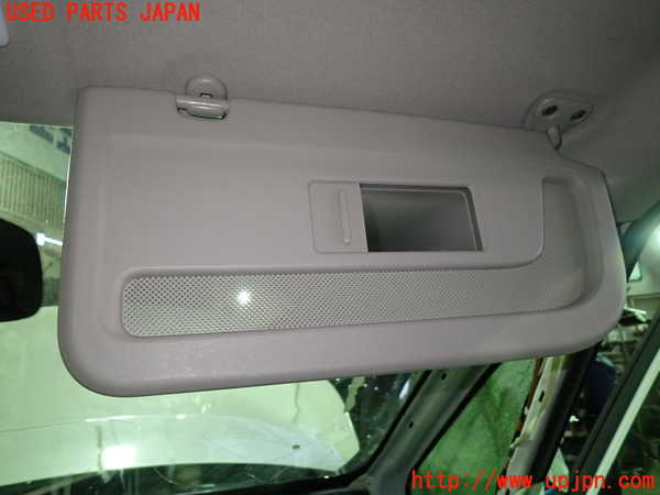 1UPJ-35087625]セレナ(GC27)室内サンバイザー右側 中古_m0003.jpg
