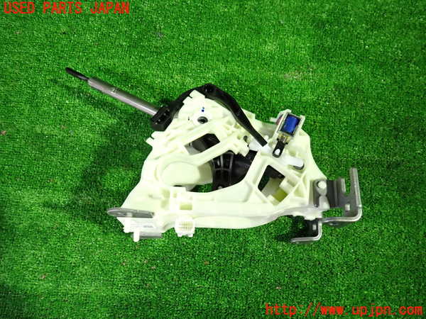 1UPJ-35087555]セレナ(GC27)ATシフトレバー 中古_m0003.jpg