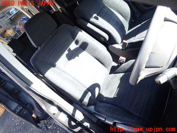 5UPJ-35097035]ステップワゴン(RK1)運転席シート 中古_m0001.jpg