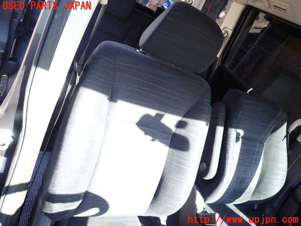 5UPJ-35097035]ステップワゴン(RK1)運転席シート 中古_m0002.jpg