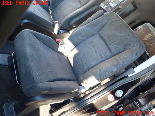 1UPJ-35107065]ステップワゴン スパーダ(RK5)助手席シート 中古_m0001.jpg