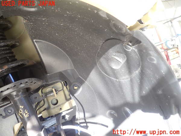 1UPJ-35121090]ルノー・カングー(KWH5F1)右前フェンダーライナー 中古_m0002.jpg