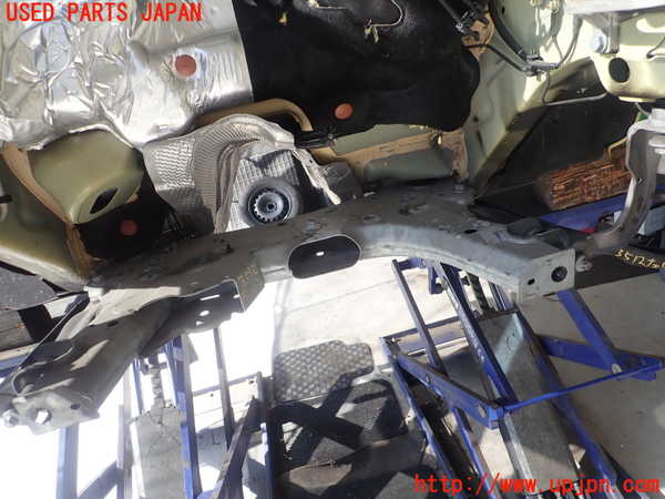 1UPJ-35125285]ルノー・カングー(KWH5F1)フロントメンバー 中古_m0002.jpg