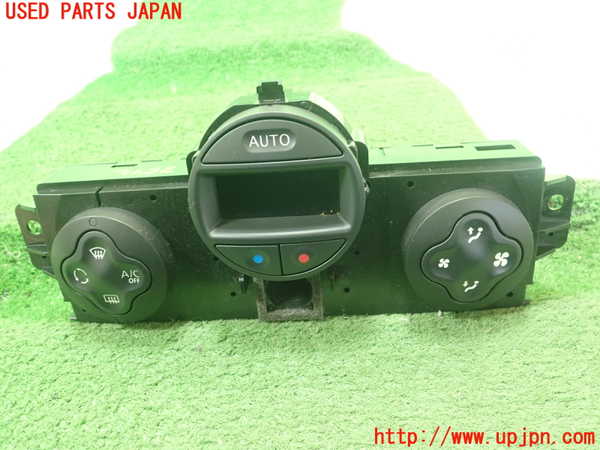 1UPJ-35126066]ルノー・カングー(KWH5F1)エアコンスイッチ1 中古_m0001.jpg