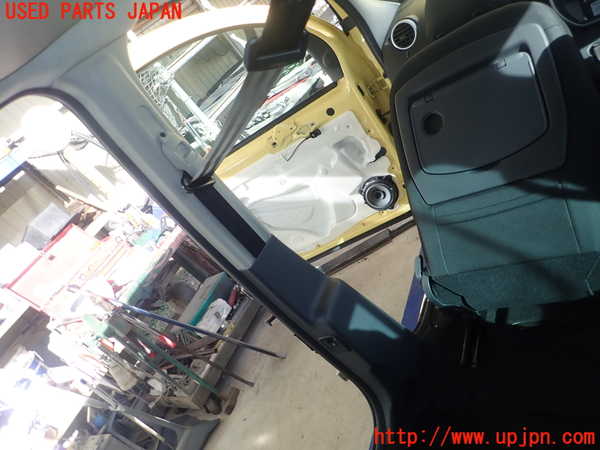 1UPJ-35127670]ルノー・カングー(KWH5F1)左センターピラートリム 中古_m0001.jpg