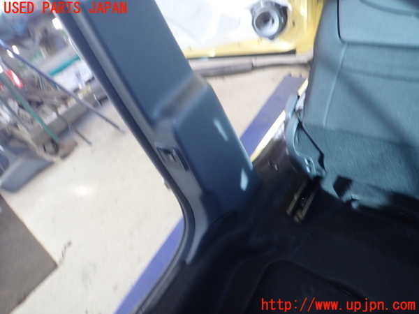 1UPJ-35127670]ルノー・カングー(KWH5F1)左センターピラートリム 中古_m0002.jpg