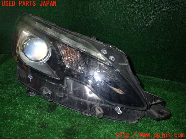1UPJ-35131130]プジョー・2008(A94HN01)右ヘッドライト LED 中古_m0001.jpg