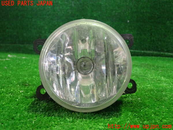 5UPJ-35131182]プジョー・2008(A94HN01)左フォグ 中古_m0001.jpg
