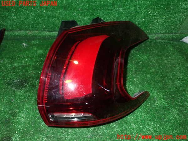 1UPJ-35131530]プジョー・2008(A94HN01)右テールランプ 中古_m0001.jpg