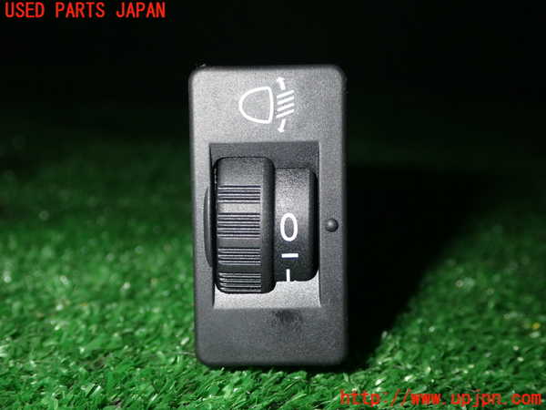 1UPJ-35136310]プジョー・2008(A94HN01)スイッチ5 (ヘッドライトレベライザー) 中古_m0001.jpg