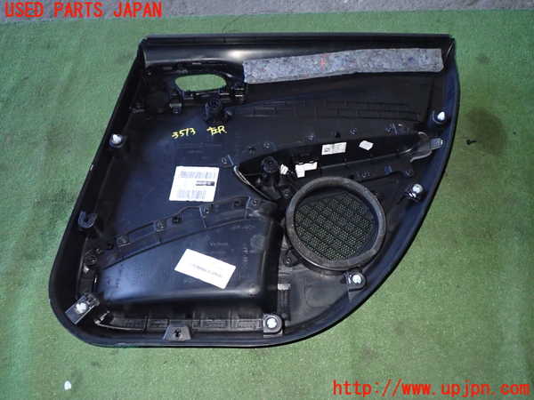 1UPJ-35131324]プジョー・2008(A94HN01)左後ドア内張り 中古_m0004.jpg