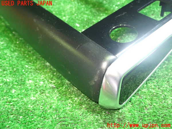 5UPJ-35137692]プジョー・2008(A94HN01)内装トリム類2 中古_m0002.jpg