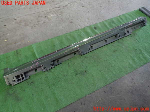 1UPJ-35141390]レクサス・ES300h(AXZH10)右サイドステップ 中古_m0002.jpg