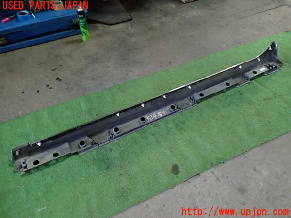 1UPJ-35141390]レクサス・ES300h(AXZH10)右サイドステップ 中古_m0005.jpg