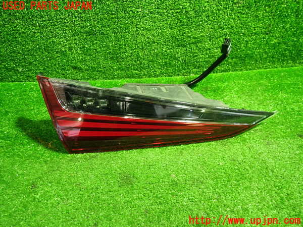 1UPJ-35141552]レクサス・ES300h(AXZH10)左リアフィニッシャー 中古_m0001.jpg