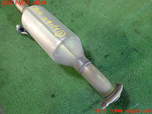 1UPJ-35142631]レクサス・ES300h(AXZH10)フロントパイプ1 中古_m0003.jpg