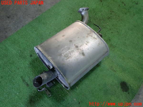 1UPJ-35142671]レクサス・ES300h(AXZH10)リアマフラー1 中古_m0003.jpg