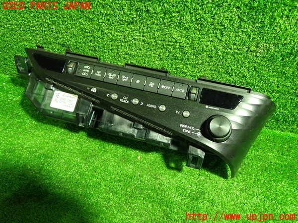 1UPJ-35146066]レクサス・ES300h(AXZH10)エアコンスイッチ1 中古_m0001.jpg